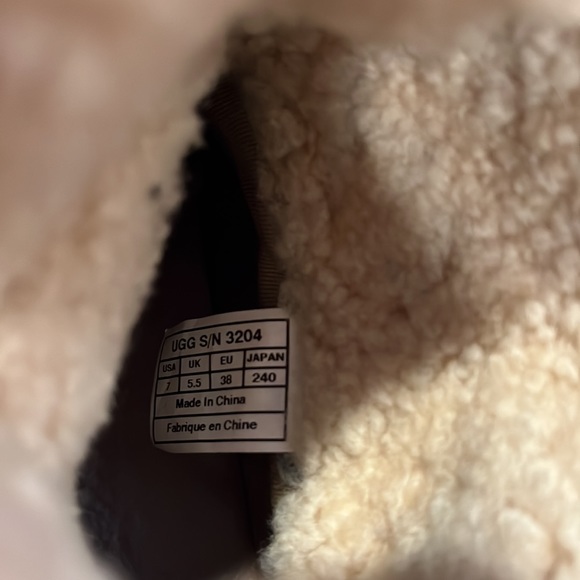 UGG Gray Sherpa Lined Lynne’s Clog Boot - Size 7 - Picture 10 of 10